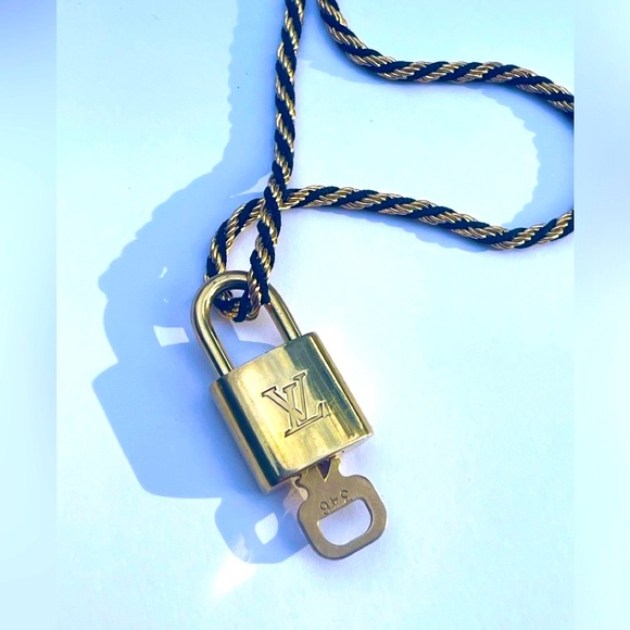 Louis Vuitton Lock Key necklace Number 346 Trifari rope chain vintage lv gold - Picture 15 of 15
